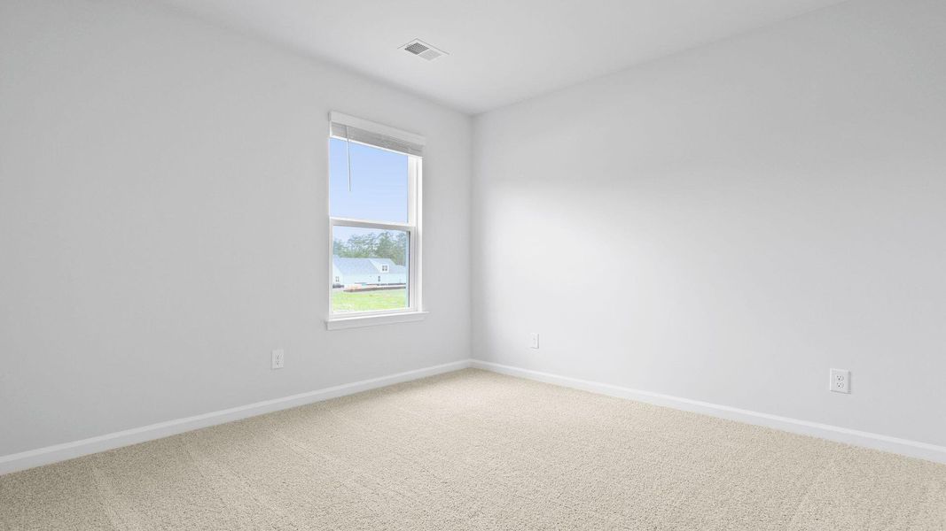 Spacious, unfurnished interior of a new home in Carolina Groves, Moncks Corner (Image 21).
