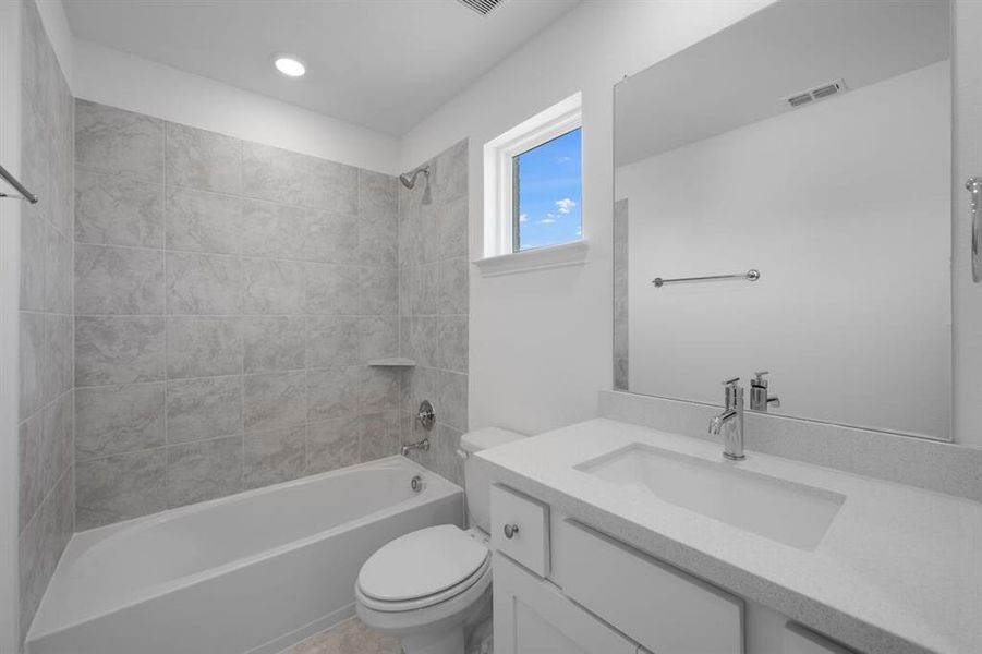 Furnished interior view inside a new home in North Sky Celina, Celina (Image 10). Furnished interior view inside a new home in North Sky Celina, Celina (Image 10).