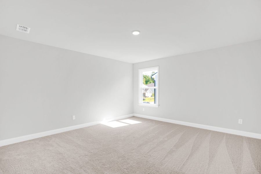 Spacious, unfurnished interior of a new home in Carriage Estates, Lexington (Image 48).