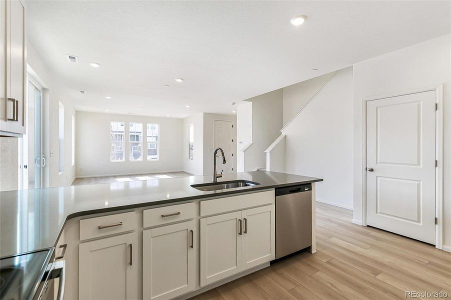 Furnished interior view inside a new home in Turnberry, Commerce City (Image 11).