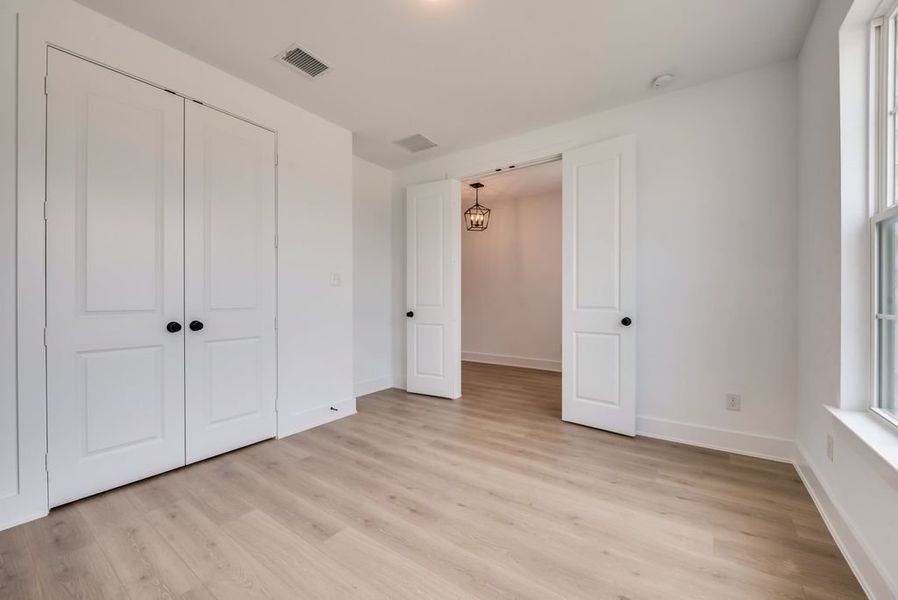 Representative unfurnished interior of a home built from the Heath - 4452 TP by Shaddock Homes in Tavolo Park, Fort Worth (Image 18).