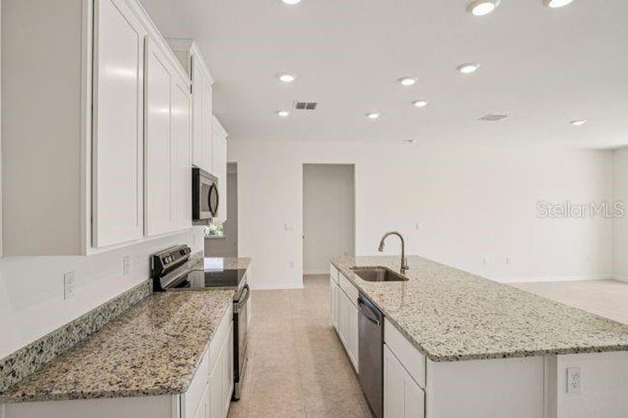 Furnished interior view inside a new home in Palm Coast, Palm Coast (Image 8).