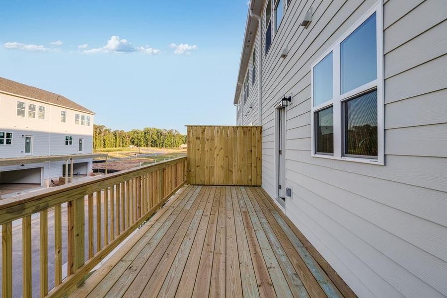 Exterior details and patio area of a home in Chandler Run, Tucker (Image 26).