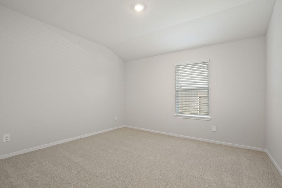 Photo is for illustrative purposes only and may not reflect the exact listing.