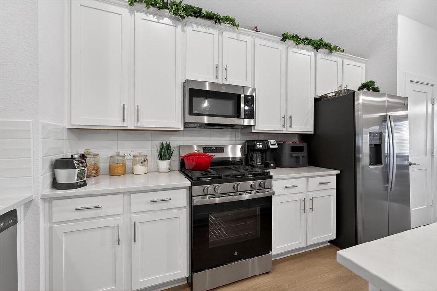 Furnished interior view inside a new home in Moran Ranch, Willis (Image 6).