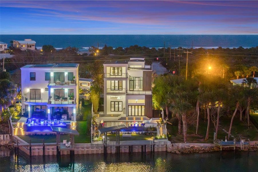 Condo located in New Smyrna Beach, FL showcasing its design and architecture (Image 7).