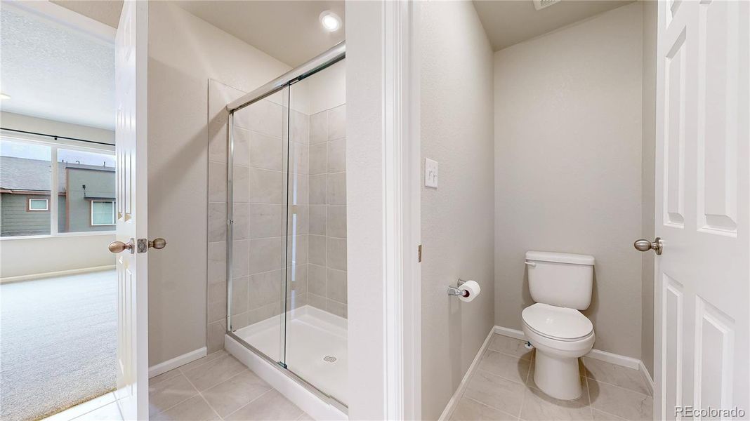 Furnished interior view inside a new home in , Broomfield (Image 9).