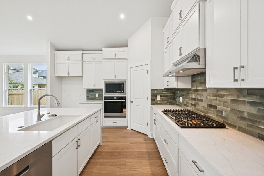 Furnished interior view inside a new home in Persimmon, Buda (Image 7).