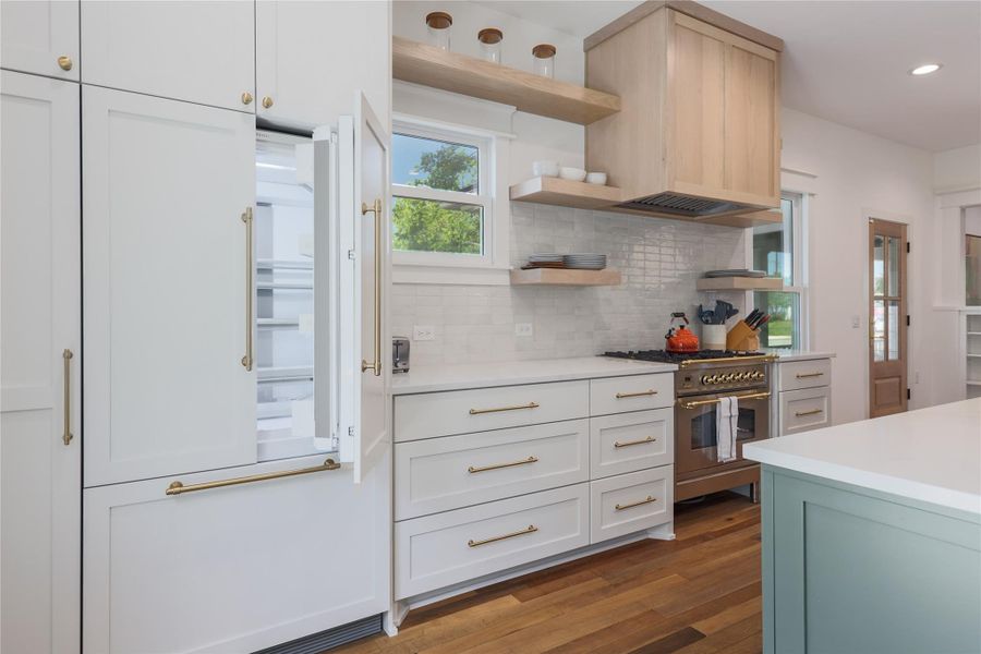 Concealed fridge adds to the aesthetic kitchen Concealed fridge adds to the aesthetic kitchen