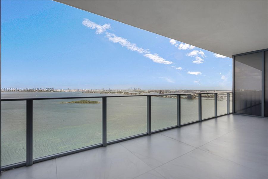 Exterior details and patio area of a home in , Miami (Image 25).