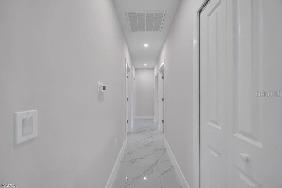 Spacious, unfurnished interior of a new home in , Lehigh Acres (Image 16).
