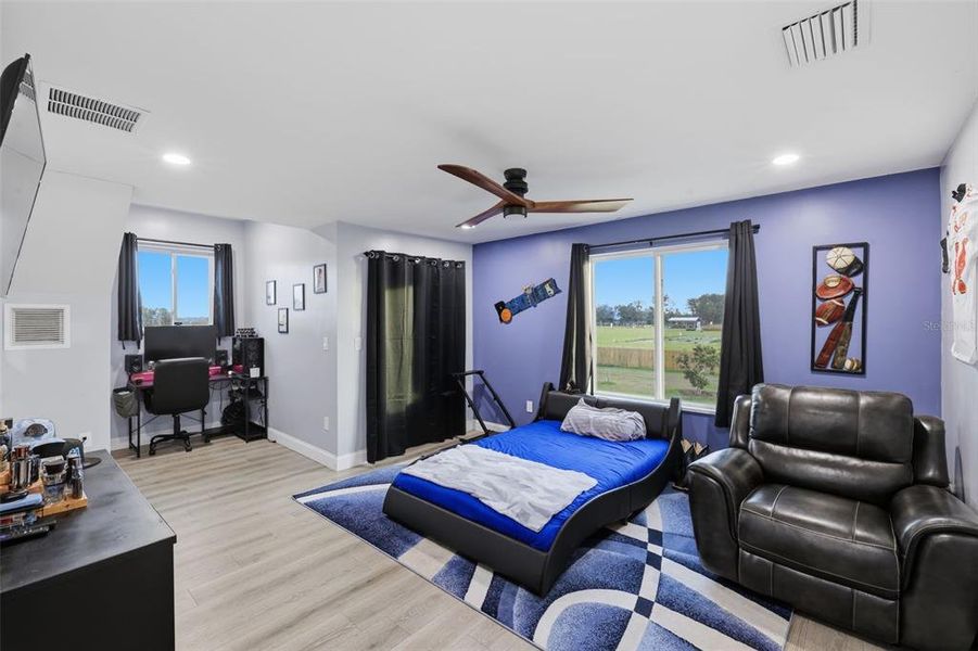 Furnished interior view inside a new home in , Dade City (Image 41).