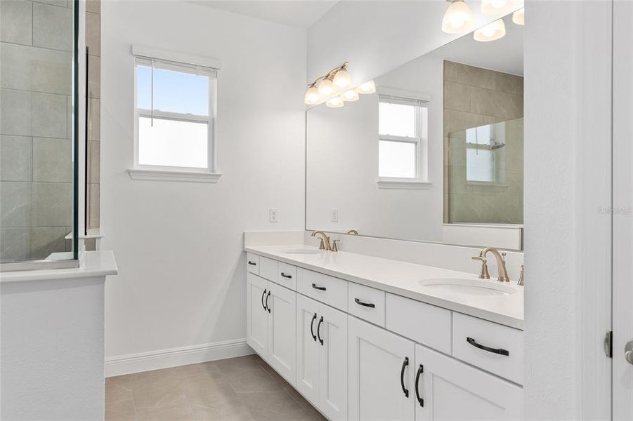 Furnished interior view inside a new home in , Ocala (Image 8).