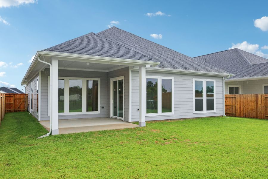 Representative exterior details of a home built from the Levi by Risewell Homes in Winfrey Estates, Tomball (Image 4).