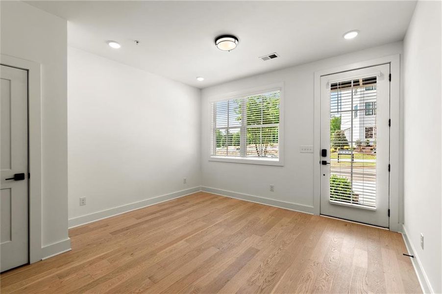 Spacious, unfurnished interior of a new home in The Gathering – Alpharetta, Alpharetta (Image 17). Spacious, unfurnished interior of a new home in The Gathering – Alpharetta, Alpharetta (Image 17).