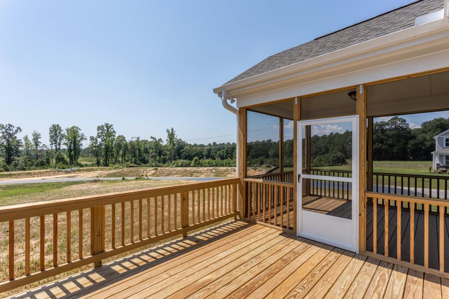Exterior details and patio area of a home in Cedar Ridge, Angier (Image 3).