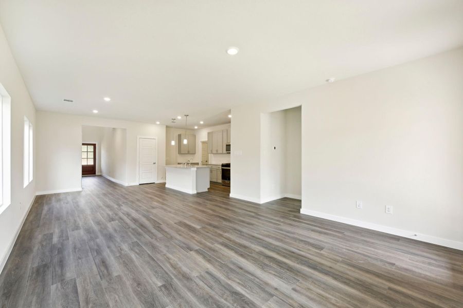 Photo is not of the actual home but is an inspirational photo of builder’s model home and may depict options, furnishings, and/or decorator features that are not included. Photo is not of the actual home but is an inspirational photo of builder’s model home and may depict options, furnishings, and/or decorator features that are not included.