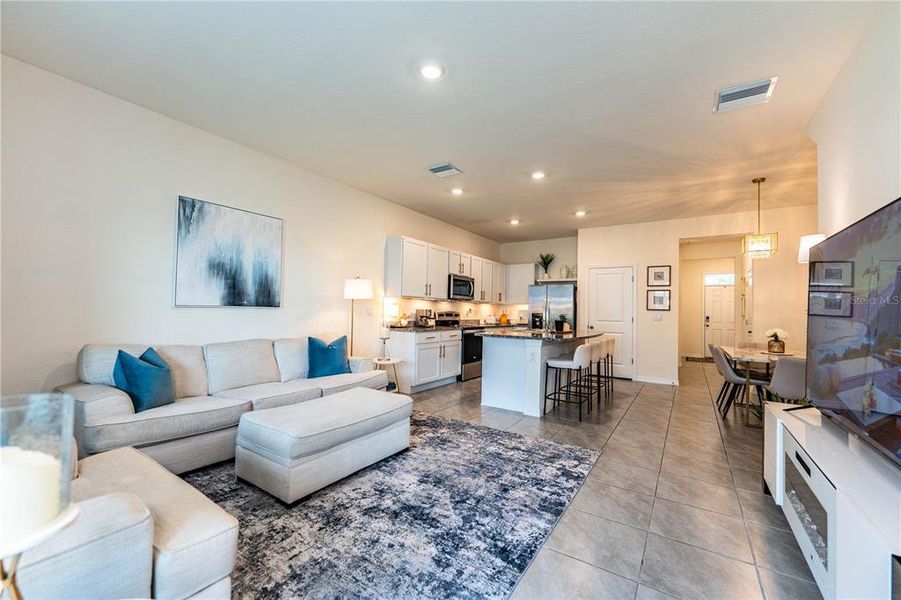Furnished interior view inside a new home in , Plant City (Image 36).