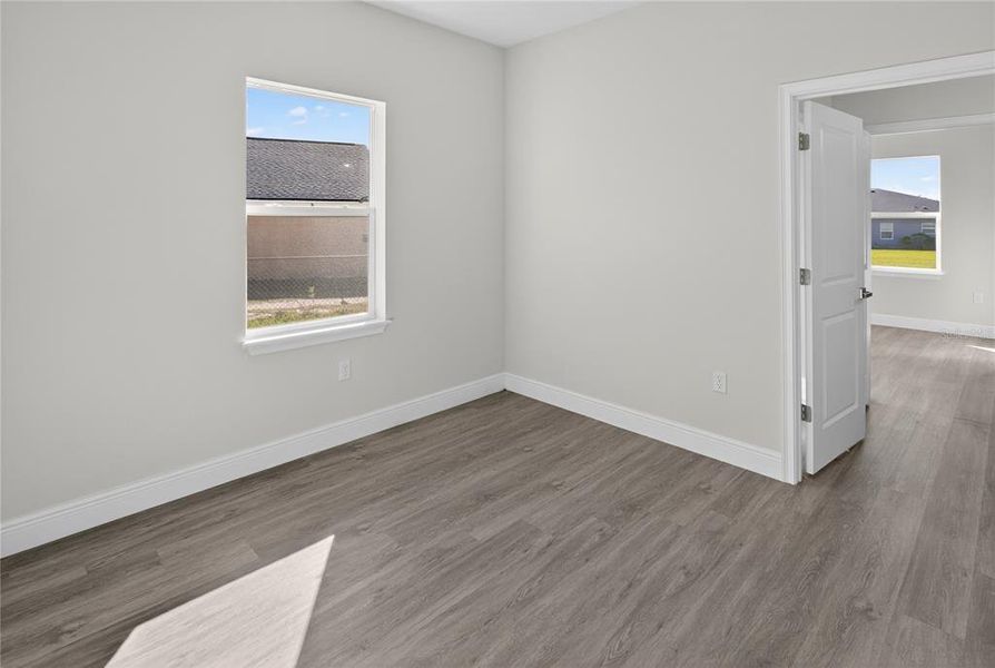 Spacious, unfurnished interior of a new home in , Ocala (Image 26).