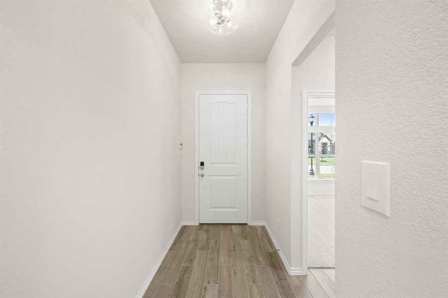 1132 Avery-Entry-1