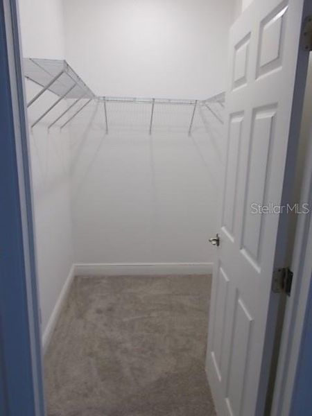 Spacious, unfurnished interior of a new home in , Daytona Beach (Image 15).