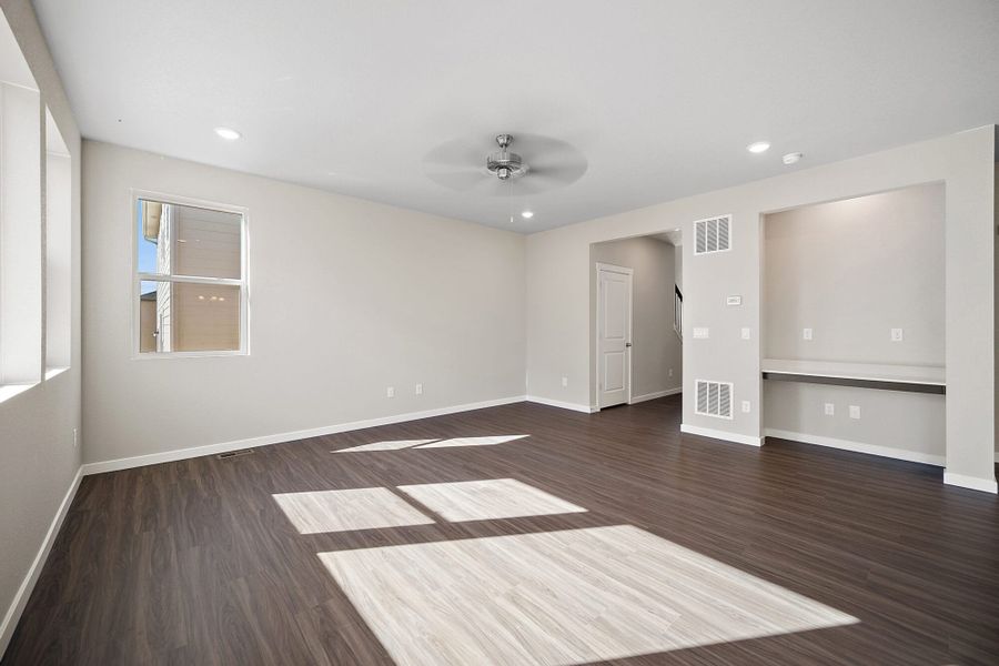 Spacious, unfurnished interior of a new home in Ridge at Lorson Ranch, Colorado Springs (Image 14).