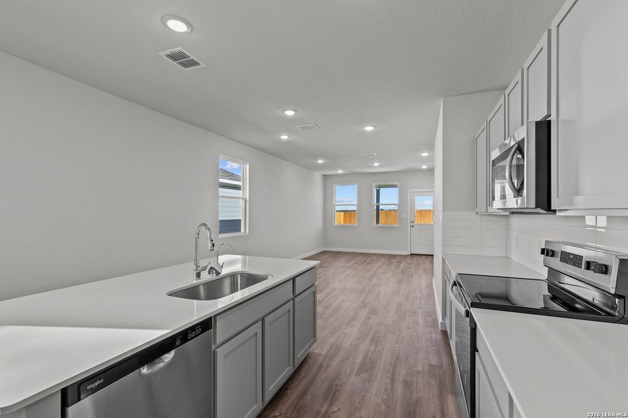 Furnished interior view inside a new home in Mesa Vista, San Antonio (Image 5).