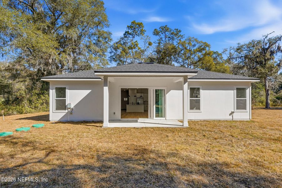 Exterior details and patio area of a home in , Jacksonville (Image 27).