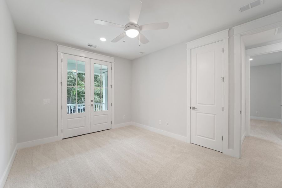 Spacious, unfurnished interior of a new home in , Johns Island (Image 37).