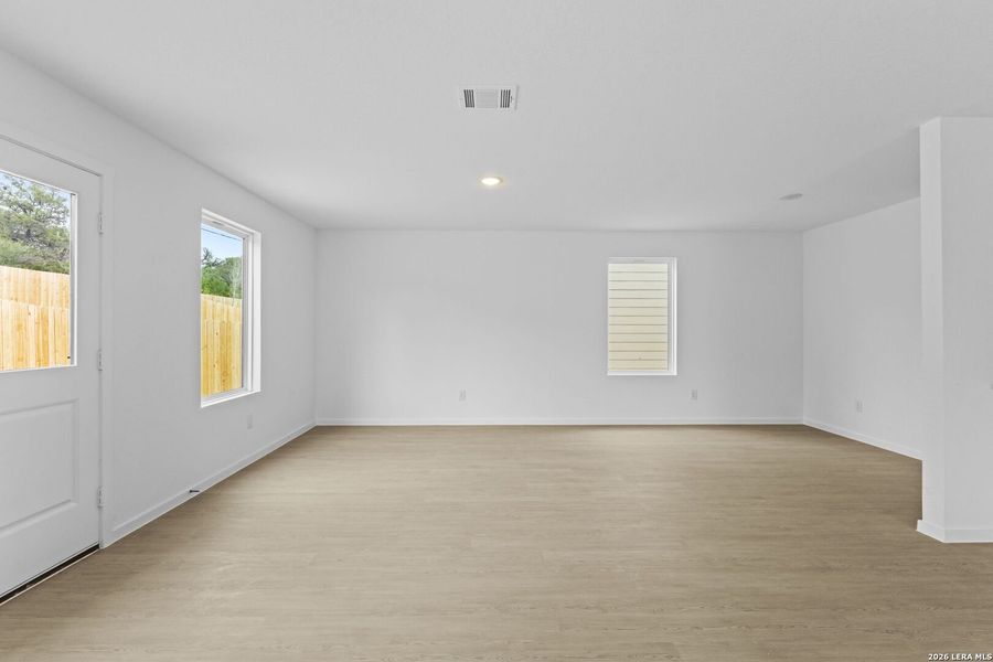 Spacious, unfurnished interior of a new home in Waterwheel, San Antonio (Image 36).