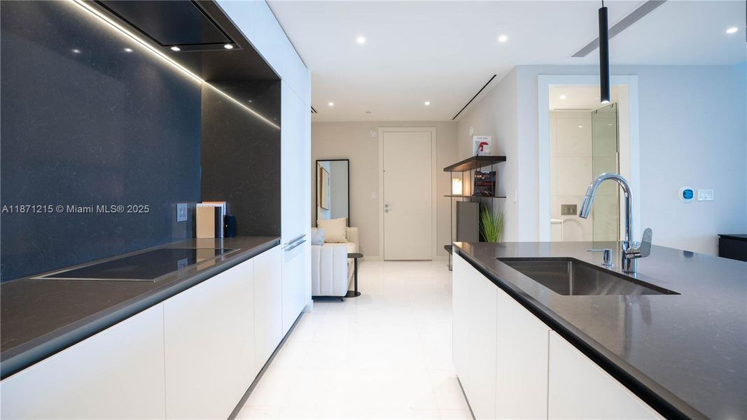 Image 47 of a home in .