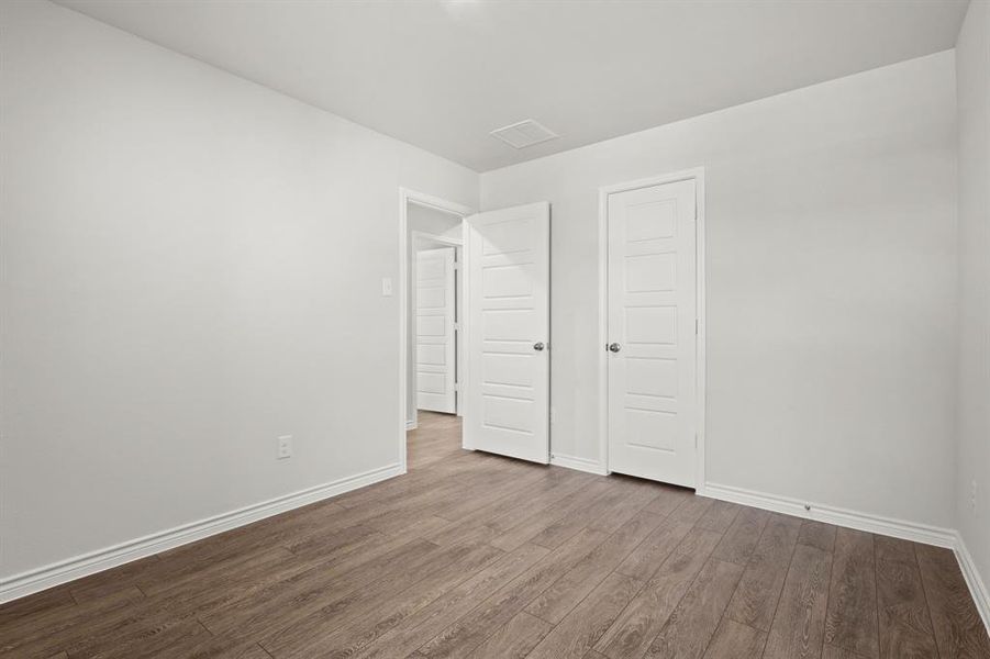 Spacious, unfurnished interior of a new home in Christian Meadows, Ennis (Image 19).