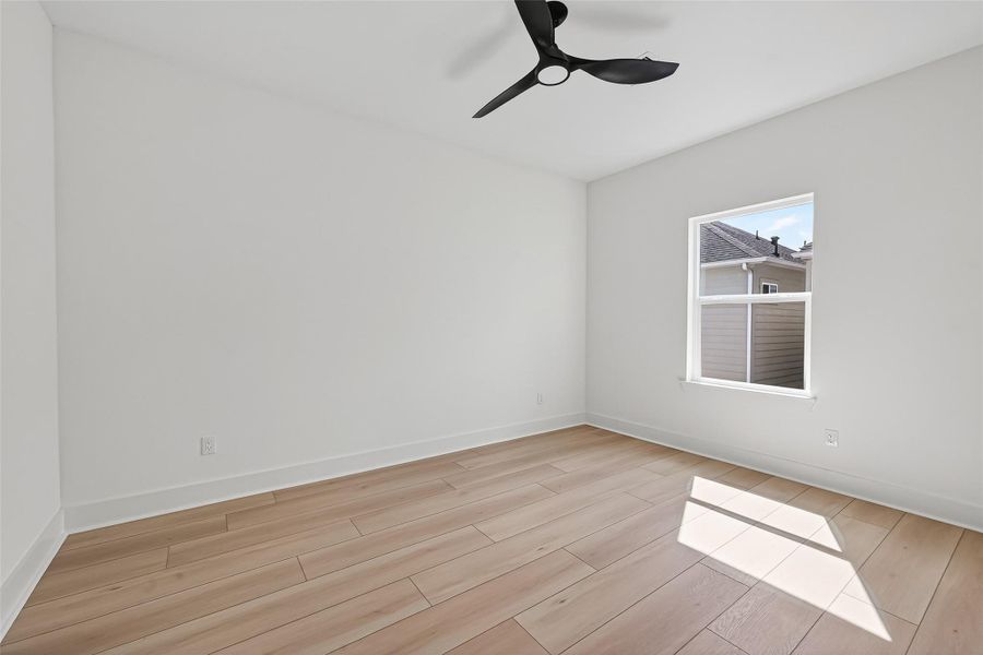 Spacious, unfurnished interior of a new home in , Houston (Image 29).