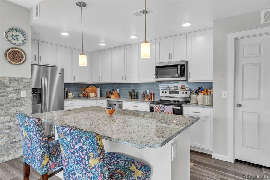 Large Open Concept Kitchen