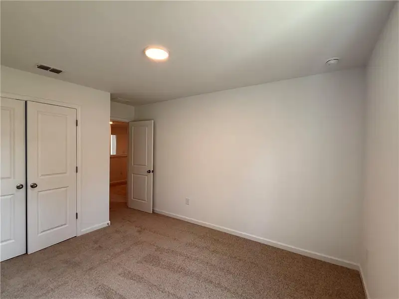 Spacious, unfurnished interior of a new home in Leydenview, Mableton (Image 21).