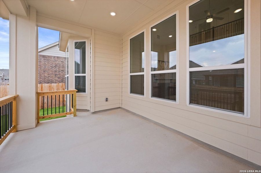 Exterior details and patio area of a home in Davis Ranch, San Antonio (Image 24).