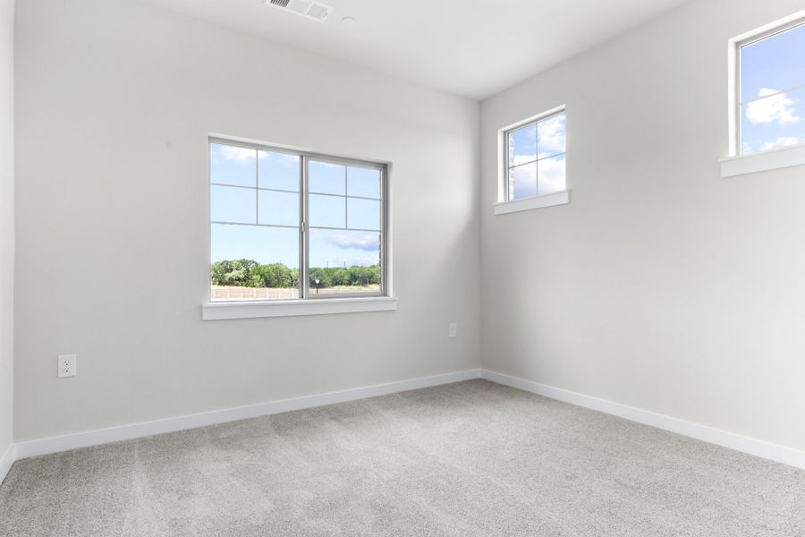 Spacious, unfurnished interior of a new home in Wildridge, Oak Point (Image 40). Spacious, unfurnished interior of a new home in Wildridge, Oak Point (Image 40).
