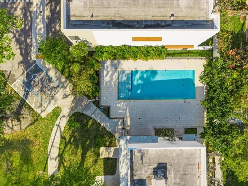 Community amenities in , Dania Beach (Image 32).