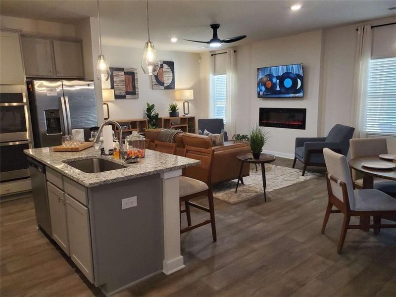 Furnished interior view inside a new home in Creekbend Overlook, South Fulton (Image 4).