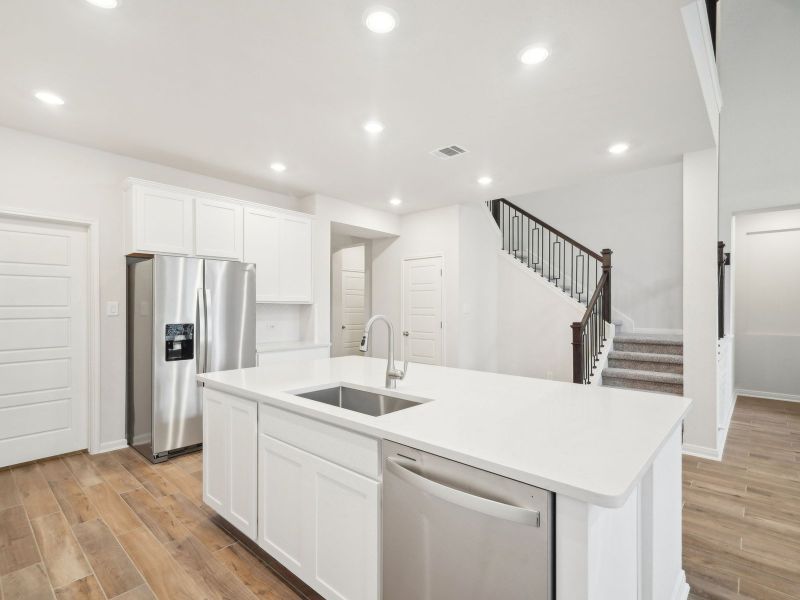 Furnished interior view inside a new home in Sagebrooke - Classic Series, San Antonio (Image 6).