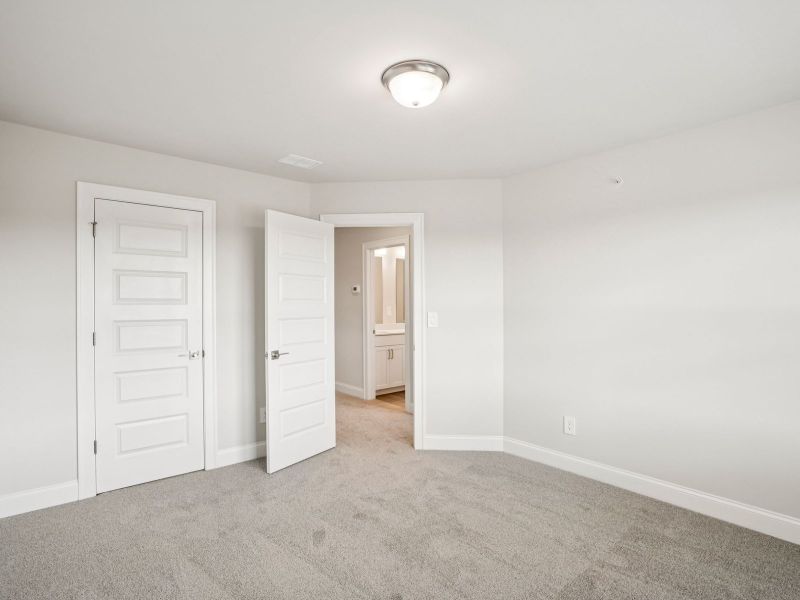 The Leighton floorplan with the Upscale Rustic Linen interior package.