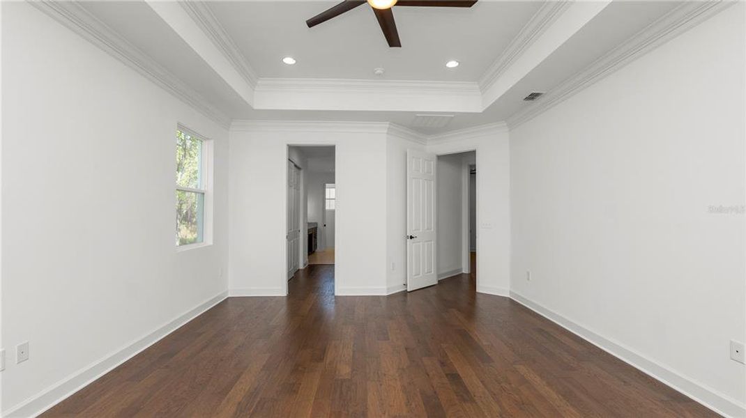 Spacious, unfurnished interior of a new home in , Lakeland (Image 24).