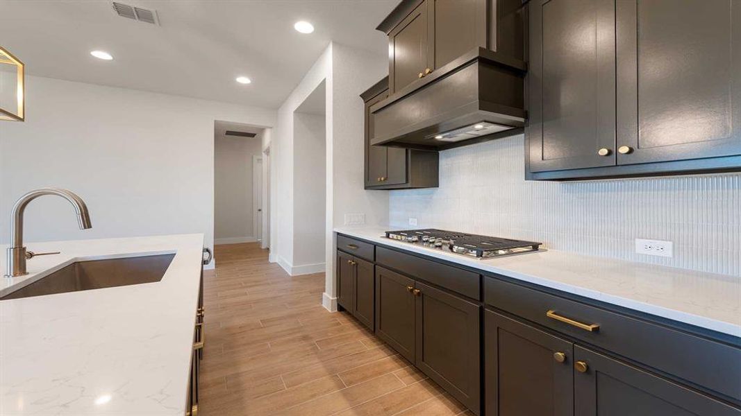 Furnished interior view inside a new home in Myrtle Creek 60', Waxahachie (Image 9).