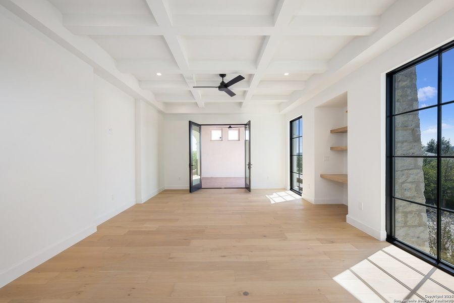 Spacious, unfurnished interior of a new home in , San Antonio (Image 40).