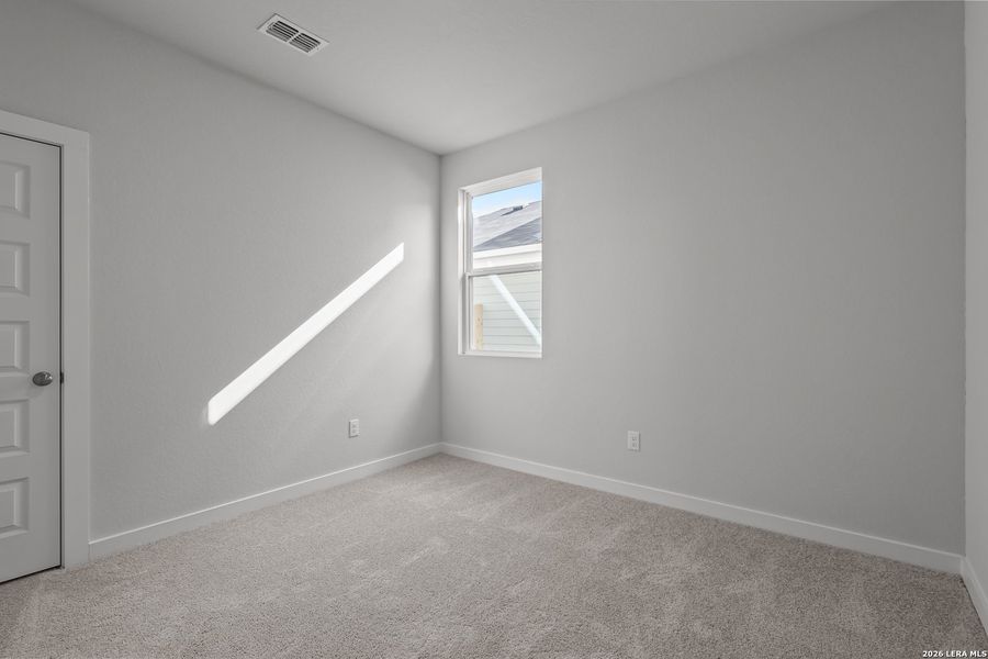 Spacious, unfurnished interior of a new home in Millican Grove, San Antonio (Image 26).