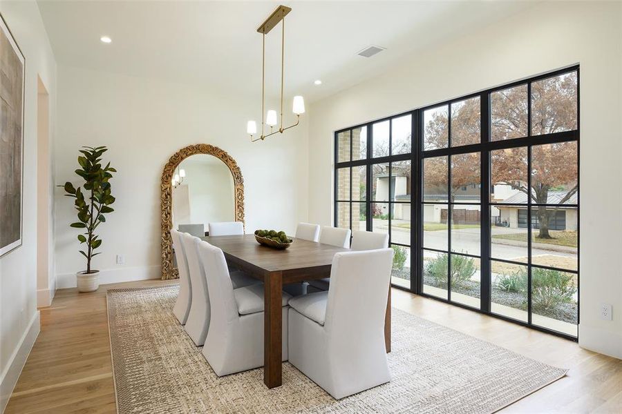 Furnished interior view inside a new home in , Dallas (Image 17).