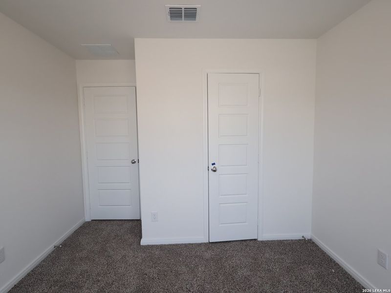 Spacious, unfurnished interior of a new home in Agave, San Antonio (Image 22).