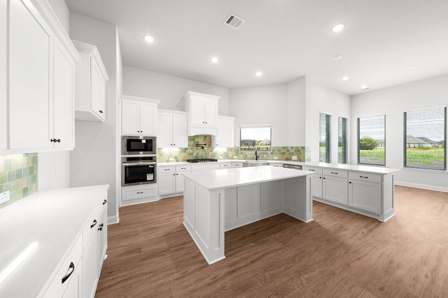 Furnished interior view inside a new home in Heritage, McLendon-Chisholm (Image 6).