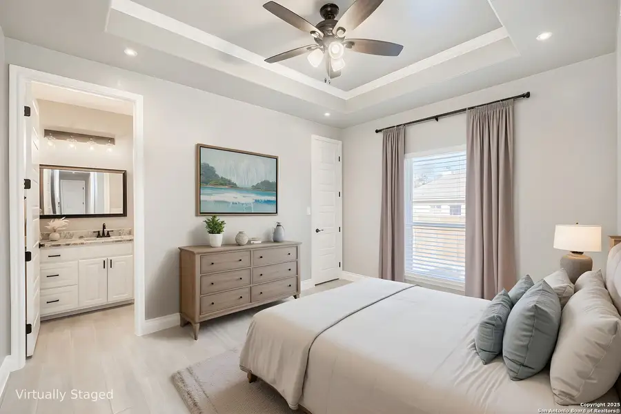 Furnished interior view inside a new home in , La Vernia (Image 6). Furnished interior view inside a new home in , La Vernia (Image 6).