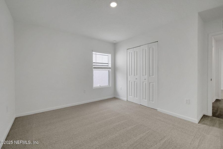 Spacious, unfurnished interior of a new home in Cedar Creek, Jacksonville (Image 29).